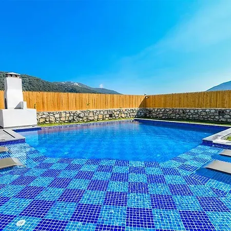 Sade 2 / Kalkan 4*